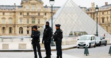 Joias Roubadas no Louvre