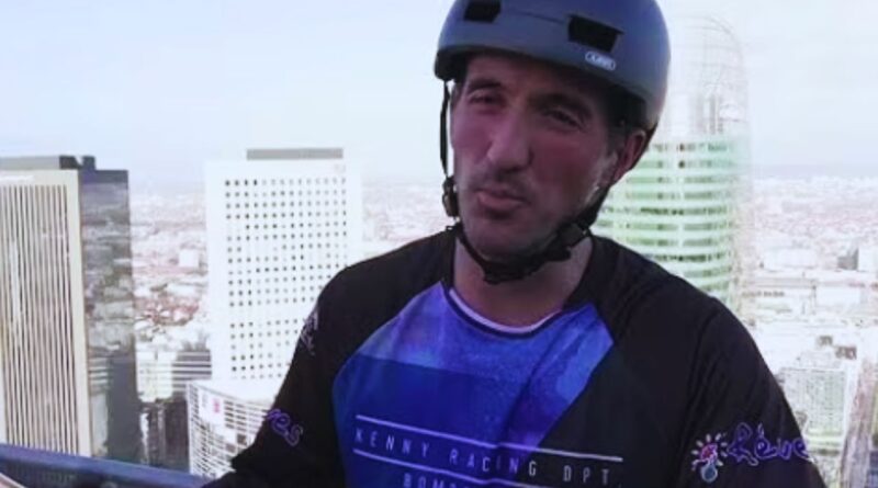 recorde torre eiffel bicicleta