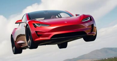 Tesla Roadster voador